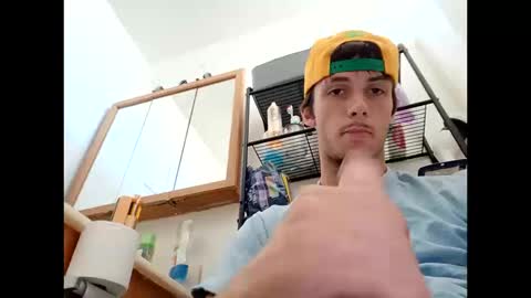 Snapshot of drewthejew616 chatting on October 11, 6:11 pm drewthejew616 online show from October 11, 6:11 pm