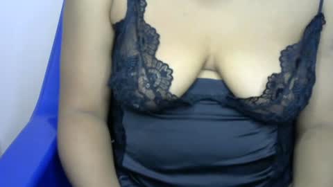 Wet pussy online show from July 21, 11:29 pm