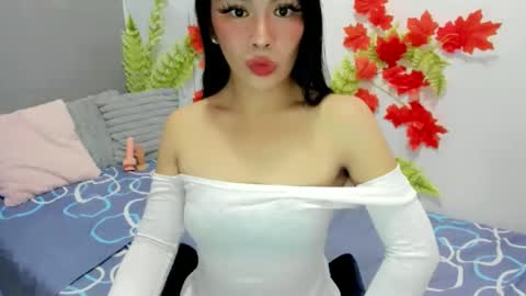 miss. Erika online show from November 25, 11:31 am