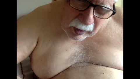 drnick069 online show from May 9, 3:07 pm