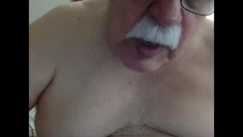 drnick069 online show from April 29, 4:56 pm