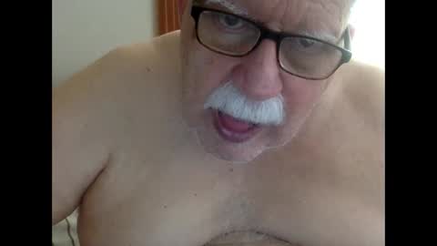 drnick069 online show from April 27, 3:09 pm