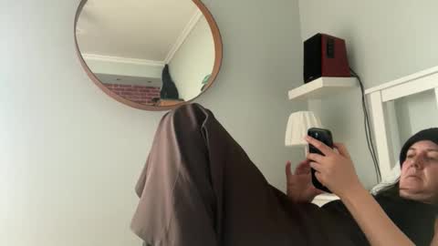 Dr. Resa online show from April 3, 7:15 am