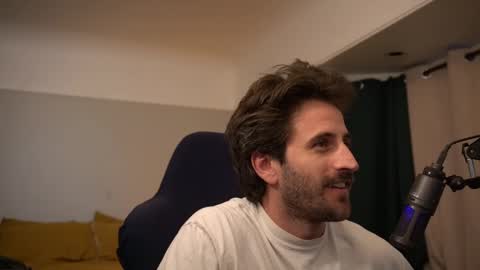 Snapshot of dukethedude chatting on September 21, 1:53 am Duke online show from September 21, 1:53 am