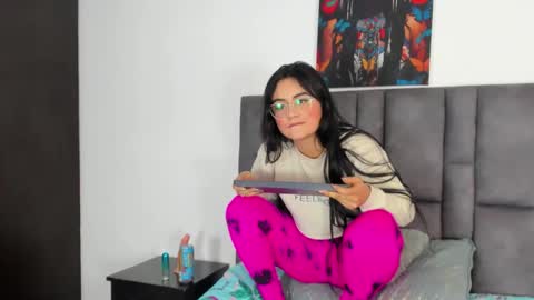 Dulce amg online show from February 11, 6:01 pm