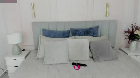 Emi  online show from April 17, 12:07 pm