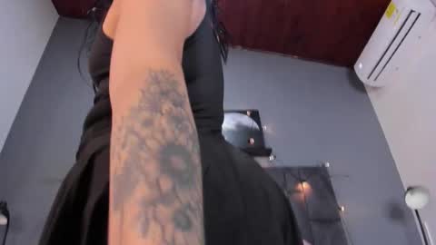 DULCE AURORA online show from October 8, 2:40 am