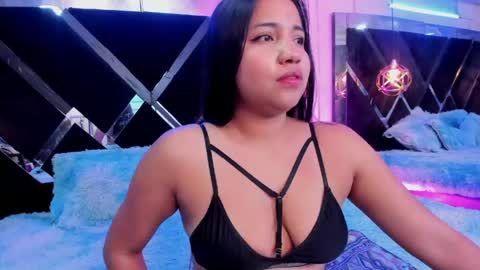 dulcebarbiery online show from June 1, 12:39 pm