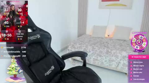 dulcelola_ online show from December 5, 6:27 pm