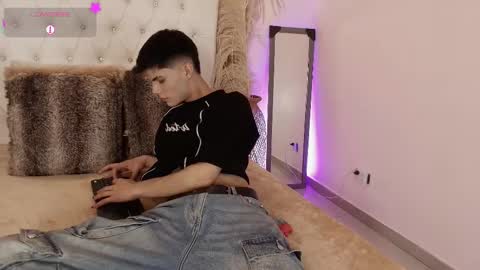 Dulcey online show from November 4, 9:16 pm