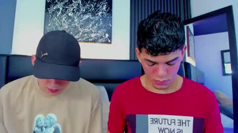 Thomas and Noah online show from November 11, 8:55 pm