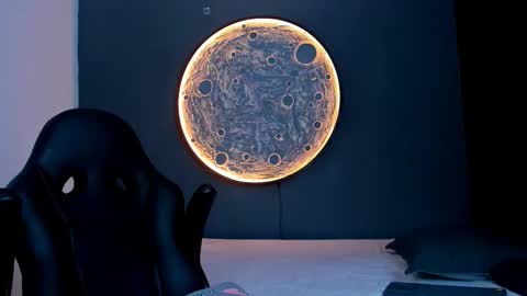 duran_dhikol1 online show from November 26, 3:37 am