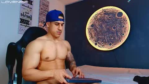 duran_dhikol1 online show from March 4, 3:36 am