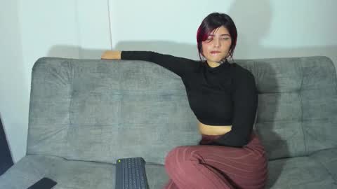 Nicolle y Julian online show from March 10, 12:37 am