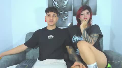 Nicolle y Julian online show from February 17, 4:55 am