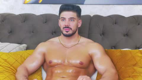 Dustin online show from April 19, 6:47 am