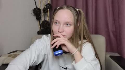 Jenny online show from December 13, 7:53 pm