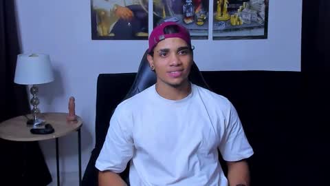 DUSTYN MICHELLE online show from March 4, 2:52 am