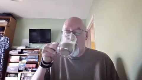 DutchUncleJohn online show from May 5, 9:37 am