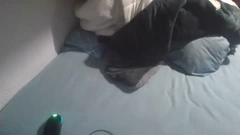 dv3nd3 online show from January 12, 5:20 pm