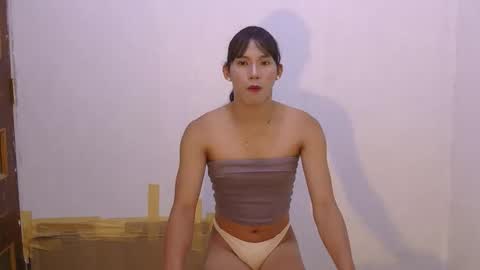 dy_namite online show from November 24, 7:01 pm