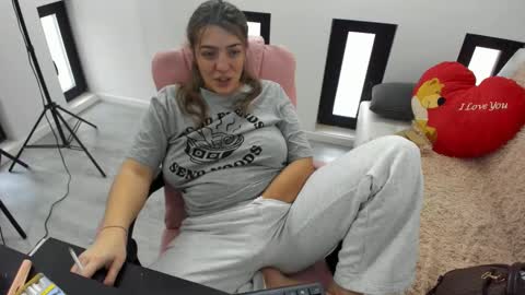 dayana online show from March 1, 6:06 am