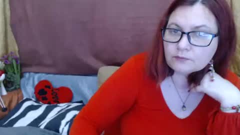 Dyanne online show from April 19, 6:43 pm