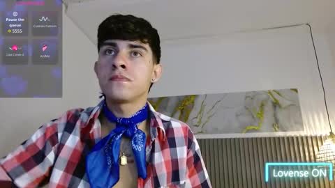 dyla_n18_ online show from February 15, 8:07 pm