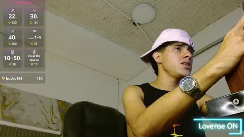 dyla_n18_ online show from November 8, 10:13 pm