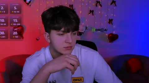 dylan_bold online show from April 25, 8:49 am