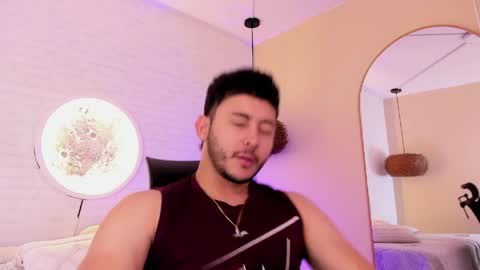 dylan_vega01 online show from April 8, 3:48 pm