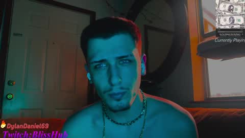 Dylan Daniel 7.8 online show from January 5, 8:31 pm