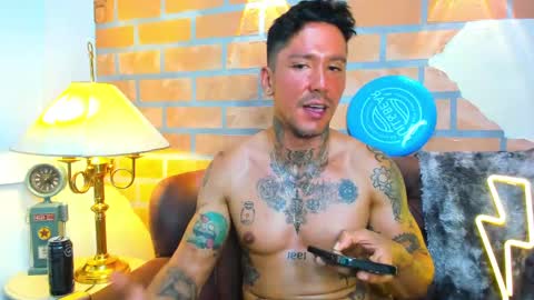 D Y L A N online show from March 12, 3:24 am