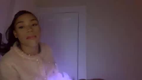 Snapshot of dynasty313 chatting on March 4, 11:43 pm Dynasty online show from March 4, 11:43 pm