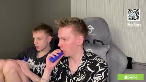 eaton_ online show from April 17, 12:07 pm