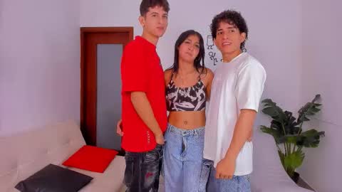 Boys Prado Vikingo and Girl online show from December 13, 7:42 pm