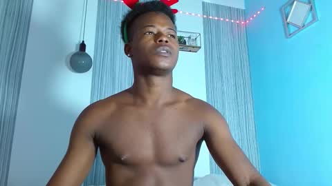 Chris Palaz  online show from December 3, 11:27 pm