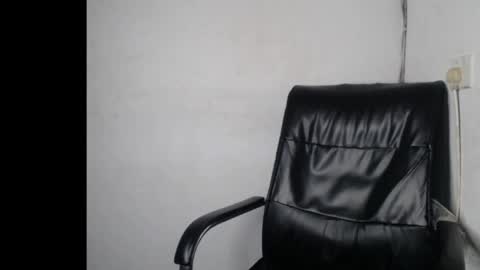 Lilly online show from April 10, 9:19 pm