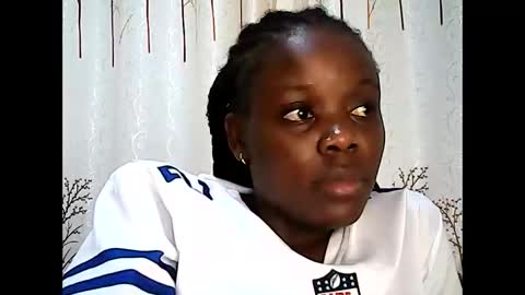 ebony_vellyn20 online show from March 6, 11:42 am