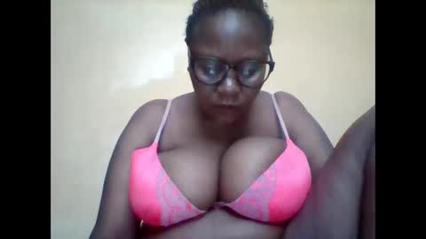 MAMITO online show from November 4, 8:15 am