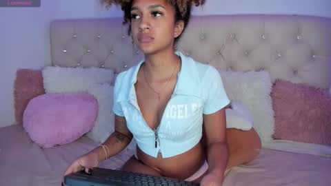 Queen Ebony online show from November 18, 12:13 am