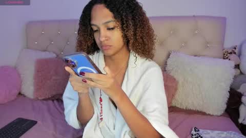 Queen Ebony online show from November 25, 12:20 am