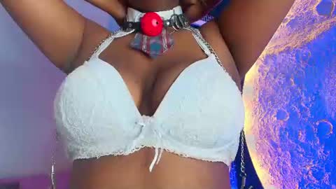 ebonyrosee_ online show from June 25, 12:10 pm
