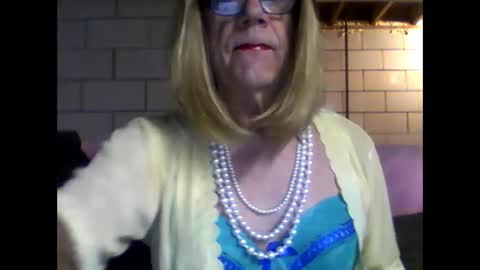 eddie595959 online show from December 22, 8:27 am