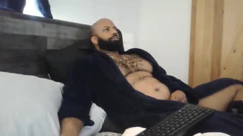 eddiejonez online show from April 13, 1:37 pm