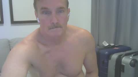 eddywolf888 online show from November 14, 6:26 am