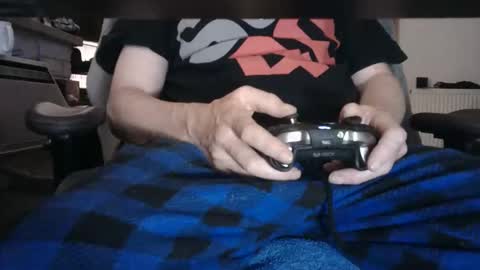 edged biker online show from March 28, 10:44 pm