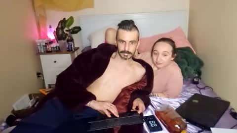 edmonton1985780 online show from April 9, 9:04 am