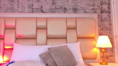 EDNA COPPER online show from October 24, 4:35 am