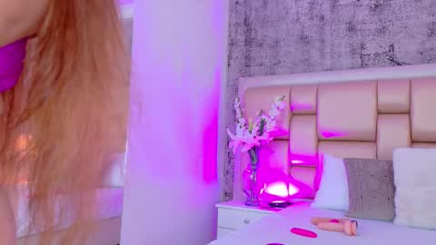 EDNA COPPER online show from October 15, 3:54 am